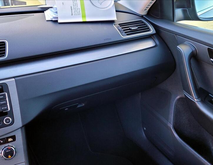 Volkswagen Passat 35