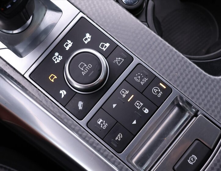 Land Rover Range Rover 33