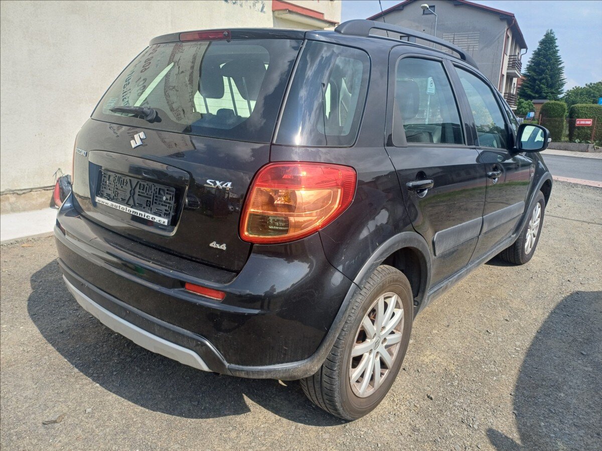 Suzuki SX4 Hatchback 2,0 l 99 kw