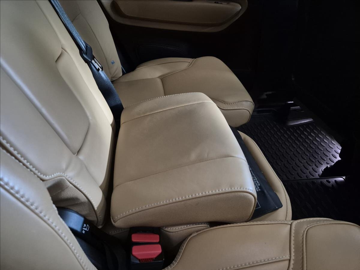 Volvo XC90 SUV / Terénní 2,0 l 180 kw