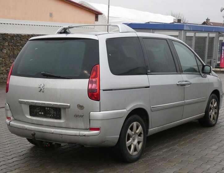 Peugeot 807 10