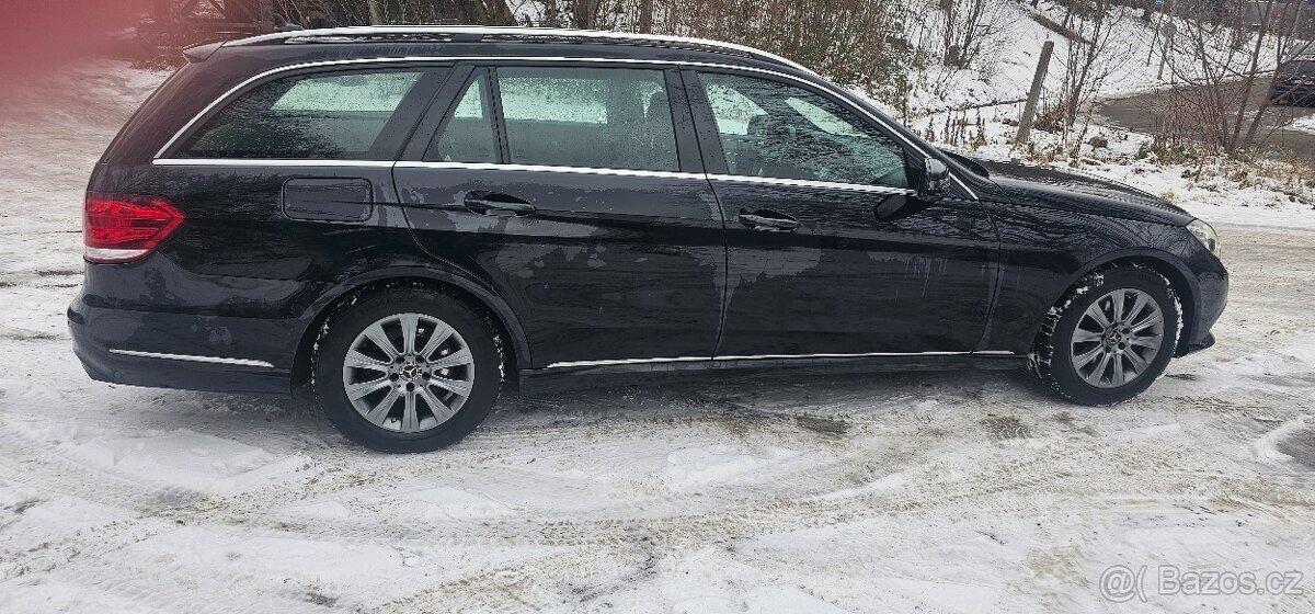 Mercedes-Benz Třídy E SUV 0,0 0