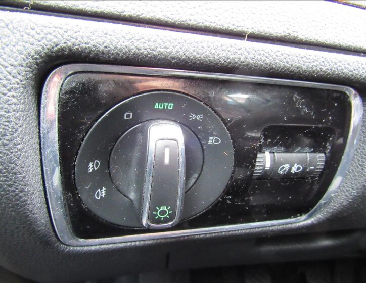 Škoda Superb Kombi 1,9 l 77 kw