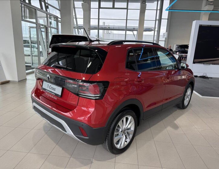 Volkswagen T-Cross 5
