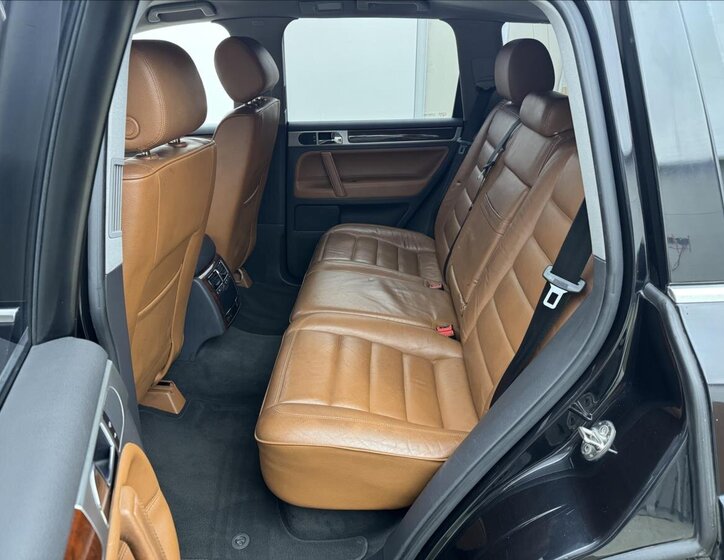 Volkswagen Touareg SUV / Terénní 3,0 l 165 kw