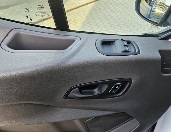 Ford Transit 12