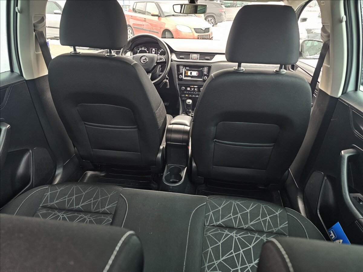 Škoda Rapid Hatchback 999,0 70 kw