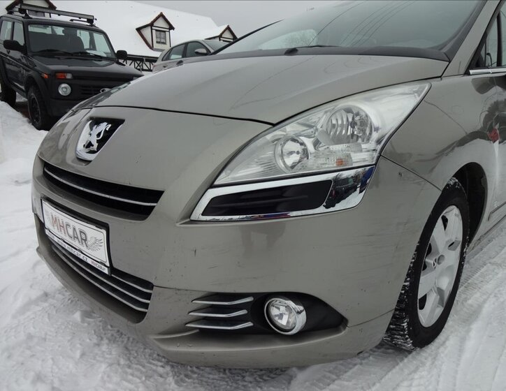 Peugeot 5008 MPV 1,6 l 115 kw