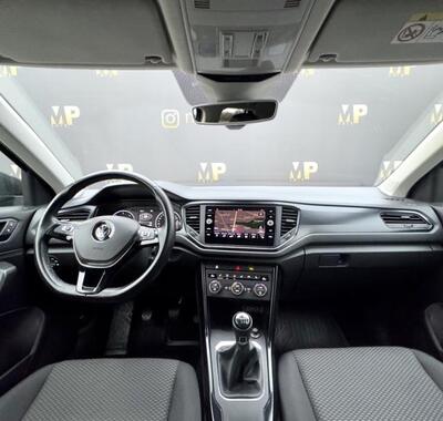 Volkswagen T-Roc 14