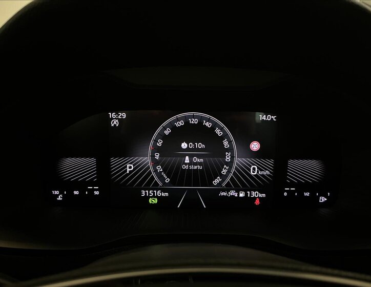 Škoda Karoq SUV / Terénní 1,5 l 110 kw