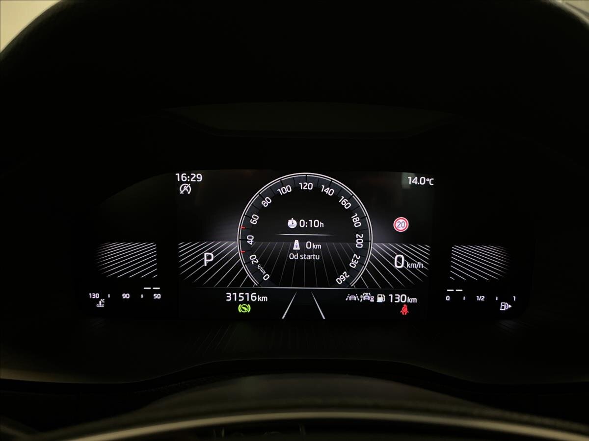 Škoda Karoq SUV / Terénní 1,5 l 110 kw