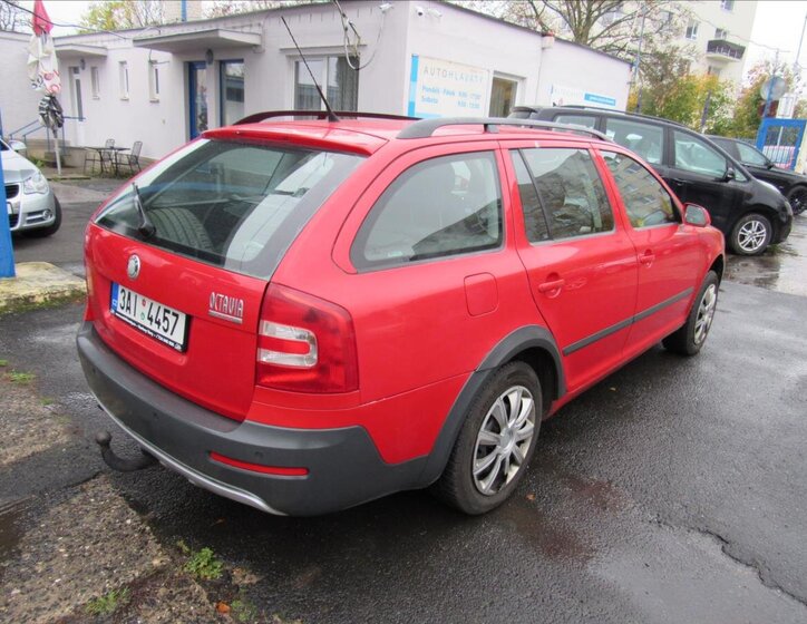 Škoda Octavia Kombi 2,0 l 110 kw