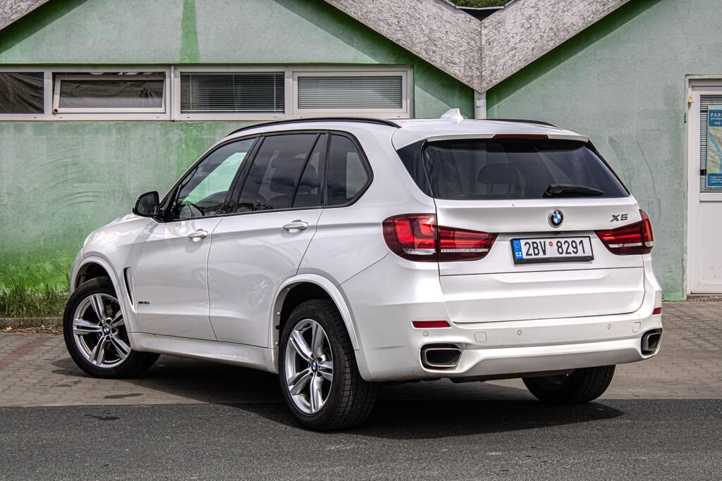 BMW X5 SUV / Terénní 3,0 l 190 kw