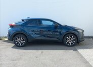 Toyota C-HR 2
