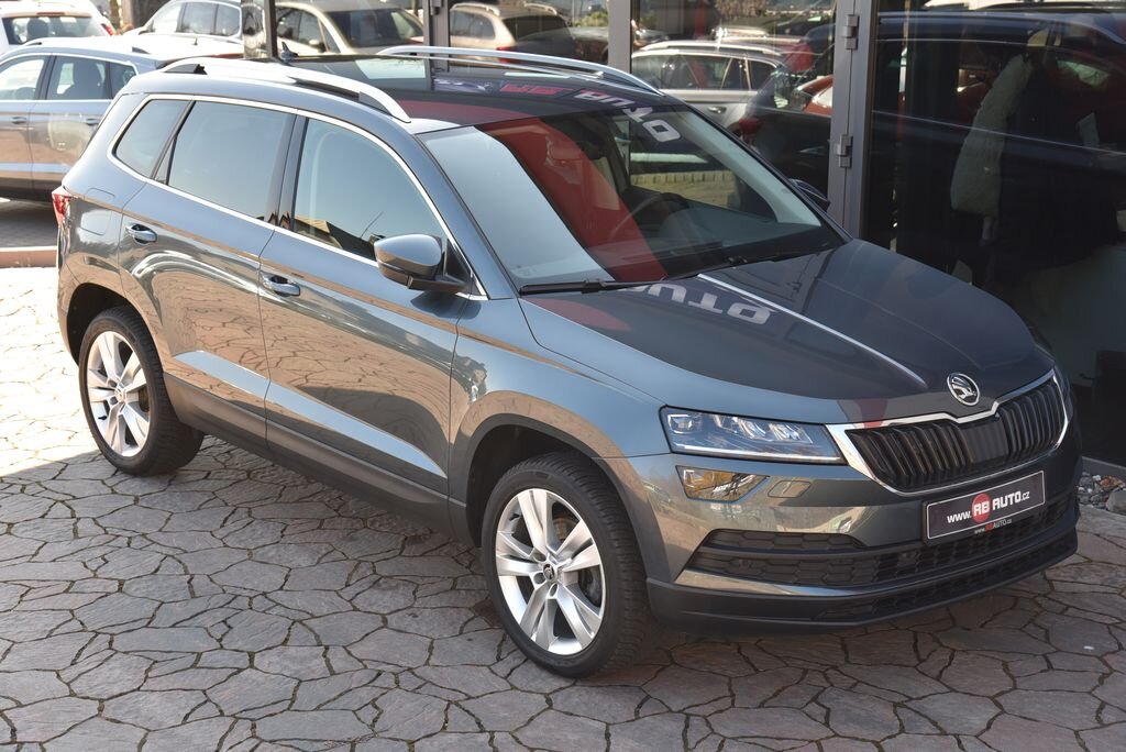 Škoda Karoq SUV / Terénní 1,5 l 110 kw
