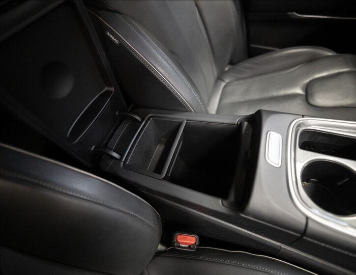 Hyundai Santa Fe SUV / Terénní 2,2 l 142 kw