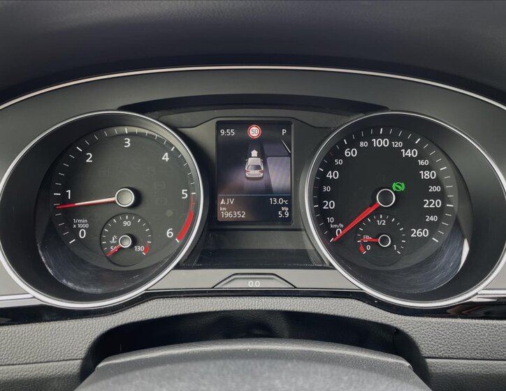 Volkswagen Passat Kombi 2,0 l 140 kw