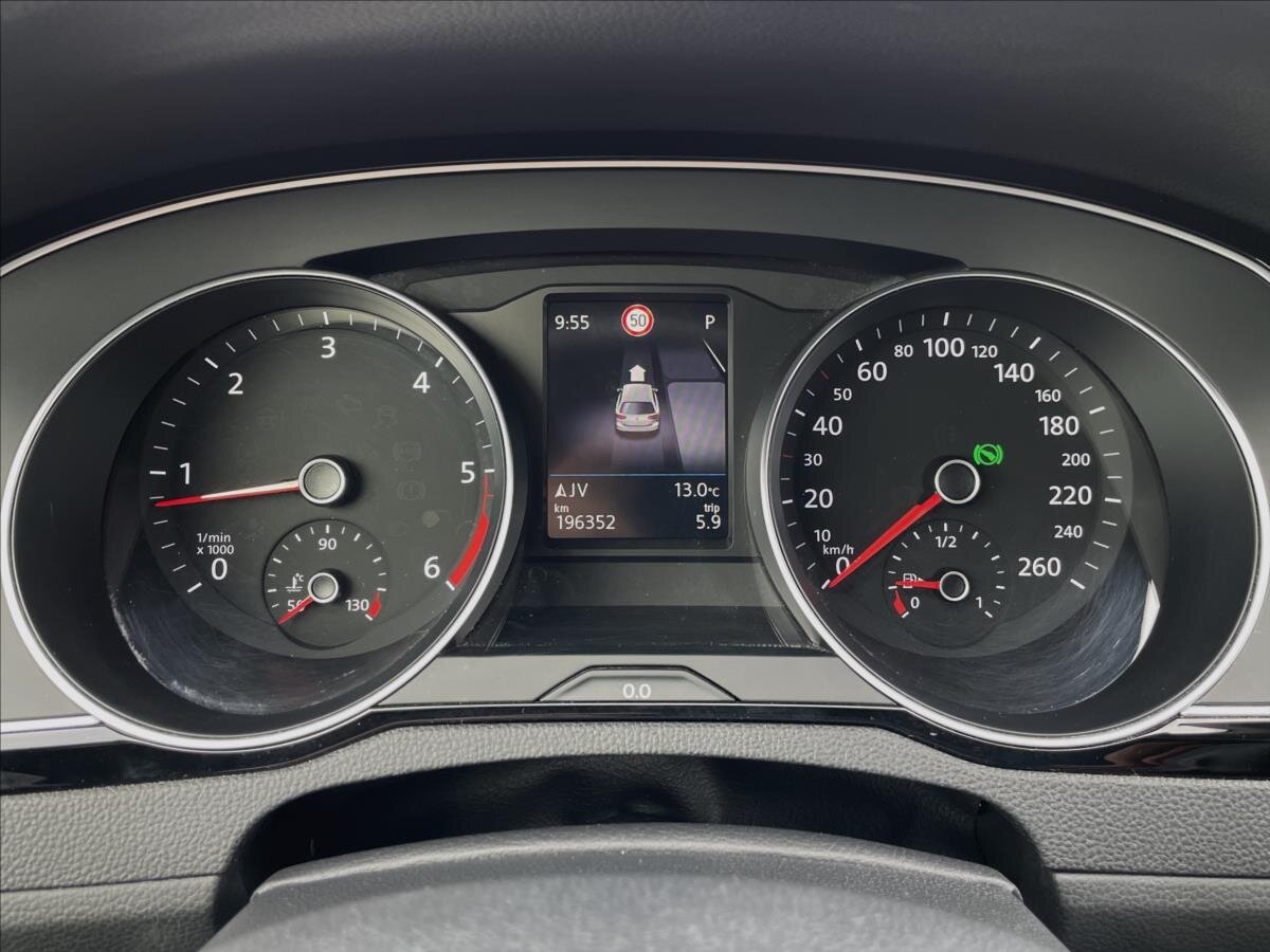 Volkswagen Passat Kombi 2,0 l 140 kw