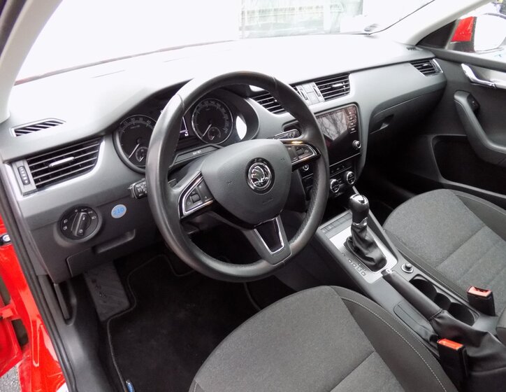Škoda Octavia 14