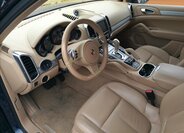 Porsche Cayenne 13