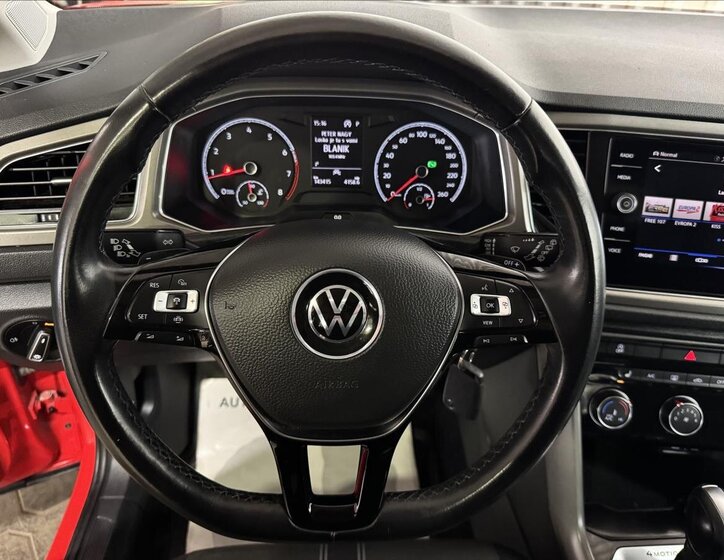 Volkswagen T-Roc SUV / Terénní 2,0 l 140 kw