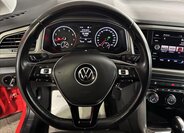 Volkswagen T-Roc SUV / Terénní 2,0 l 140 kw