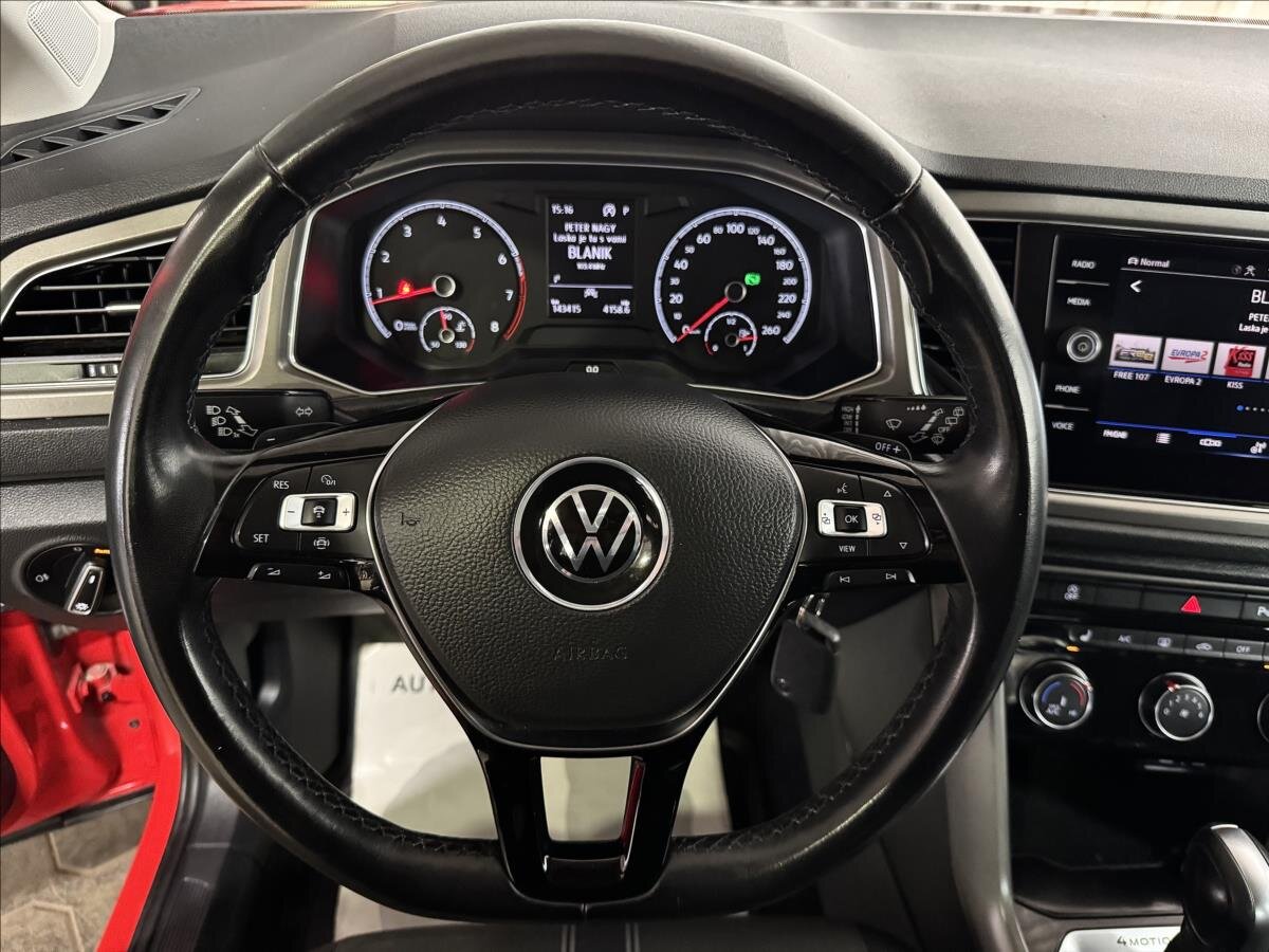 Volkswagen T-Roc SUV / Terénní 2,0 l 140 kw