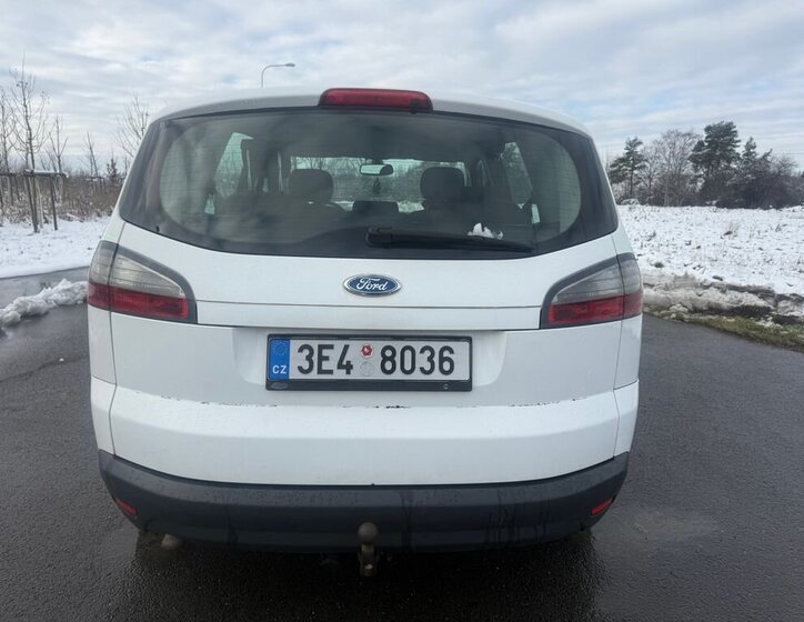 Ford S-MAX 4