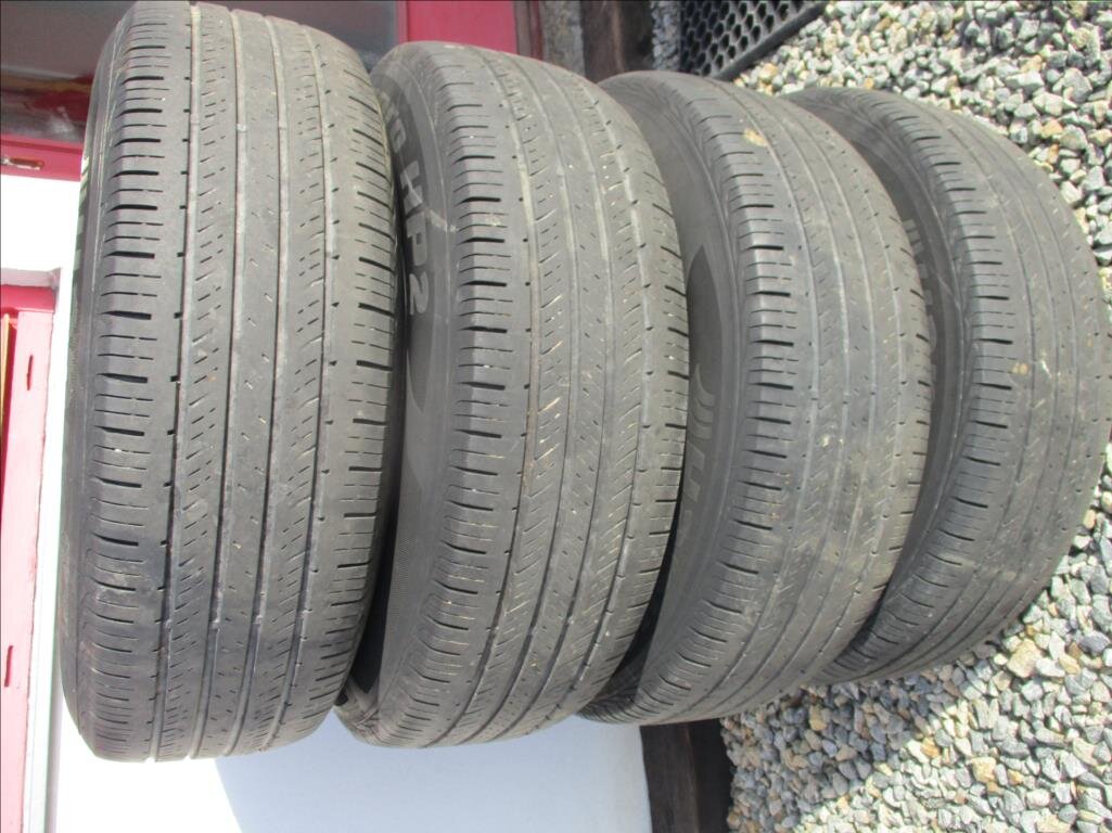 Toyota RAV4 SUV / Terénní 2,2 l 100 kw