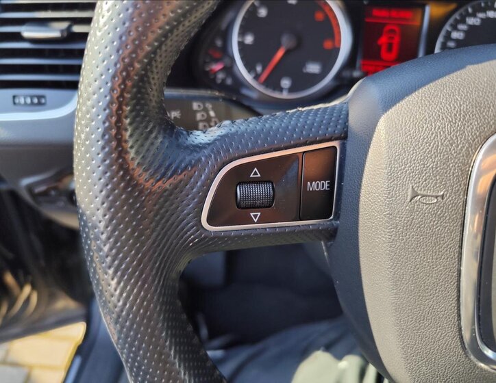 Audi Q5 Kombi 3,0 l 176 kw