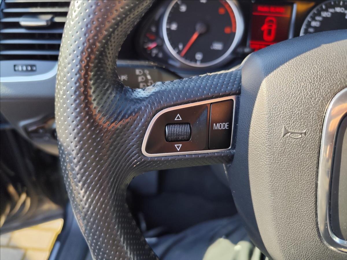 Audi Q5 Kombi 3,0 l 176 kw