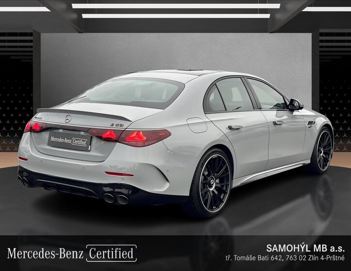 Mercedes-Benz Třídy E 5