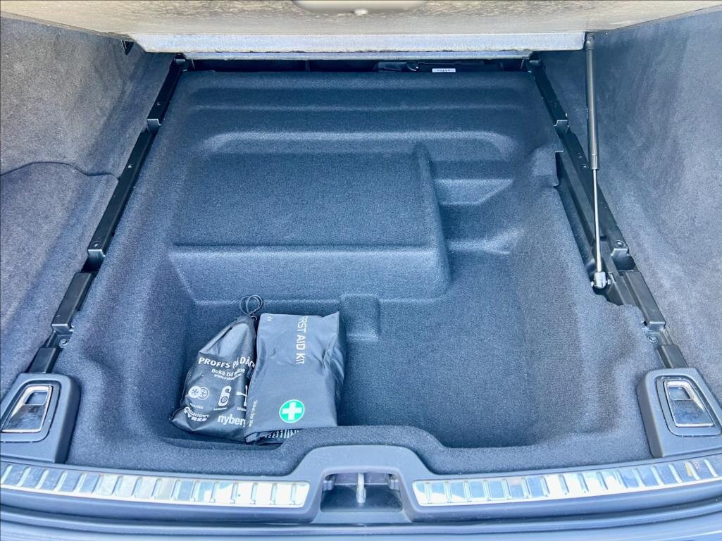 Volvo V90 Kombi 2,0 l 140 kw