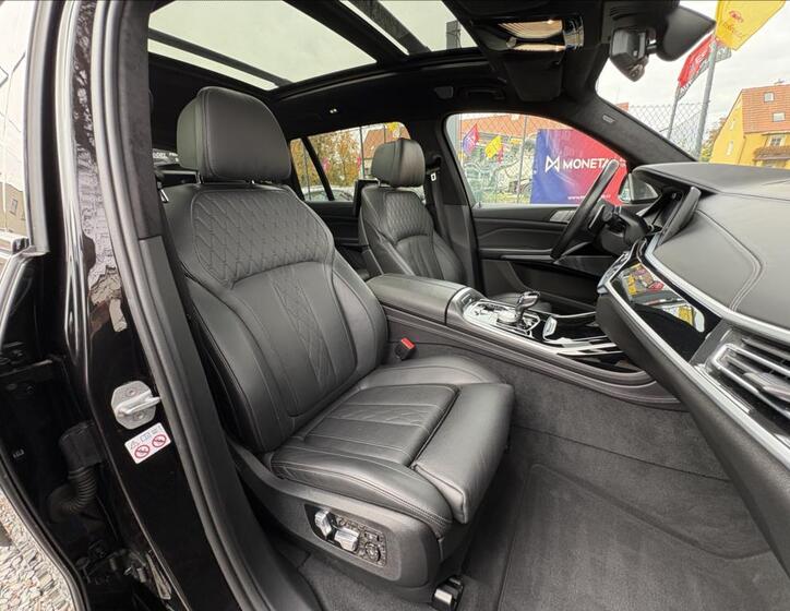 BMW X7 32