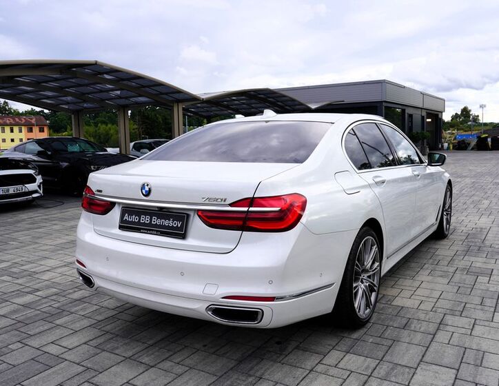 BMW Řada 7 6