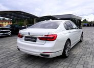 BMW Řada 7 6