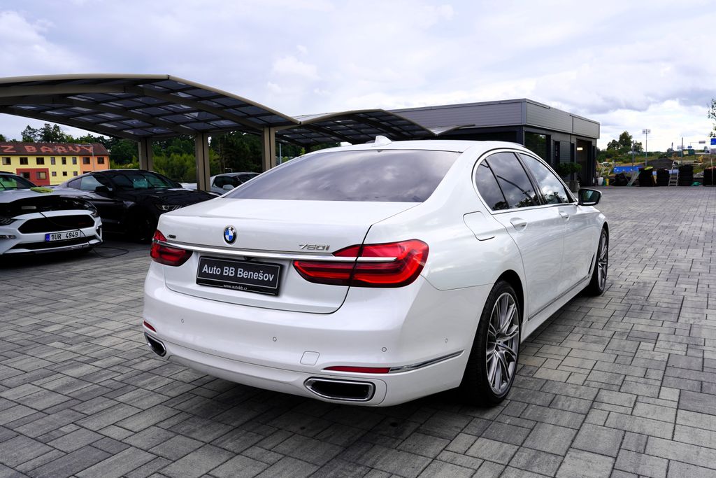 BMW Řada 7