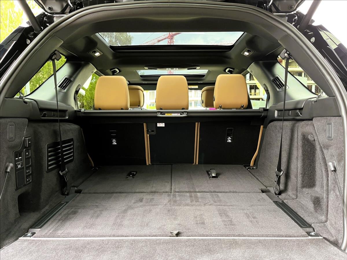 Land Rover Discovery SUV / Terénní 3,0 l 257 kw