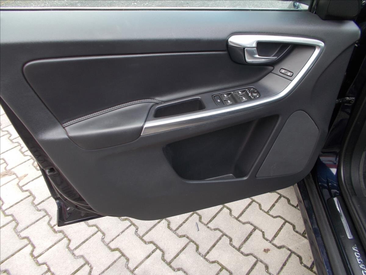 Volvo XC60 SUV 2,0 l 110 kw