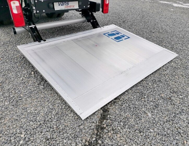 Volkswagen Crafter Skříň 2,0 l 120 kw