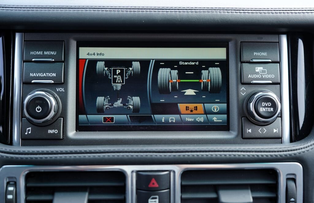Land Rover Range Rover SUV / Terénní 4,4 l 230 kw