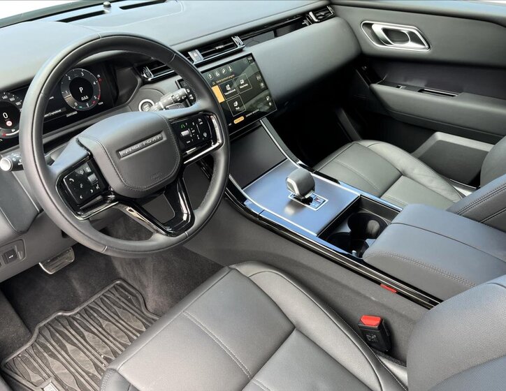 Land Rover Range Rover Velar 11