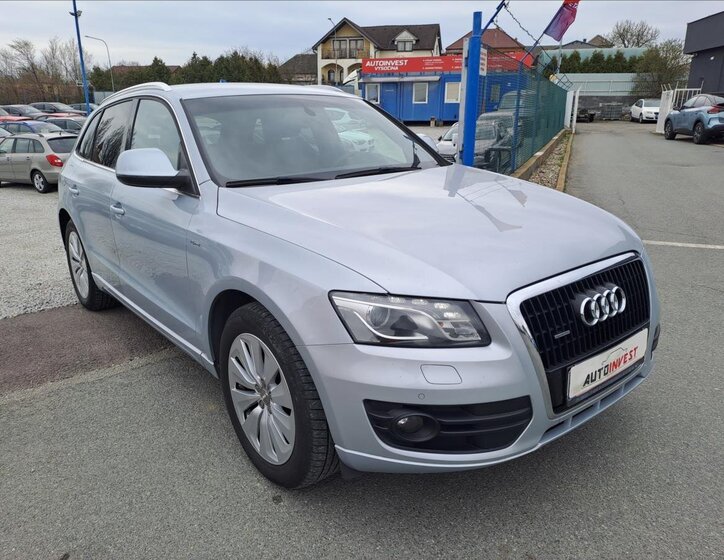 Audi Q5 SUV / Terénní 2,0 l 155 kw