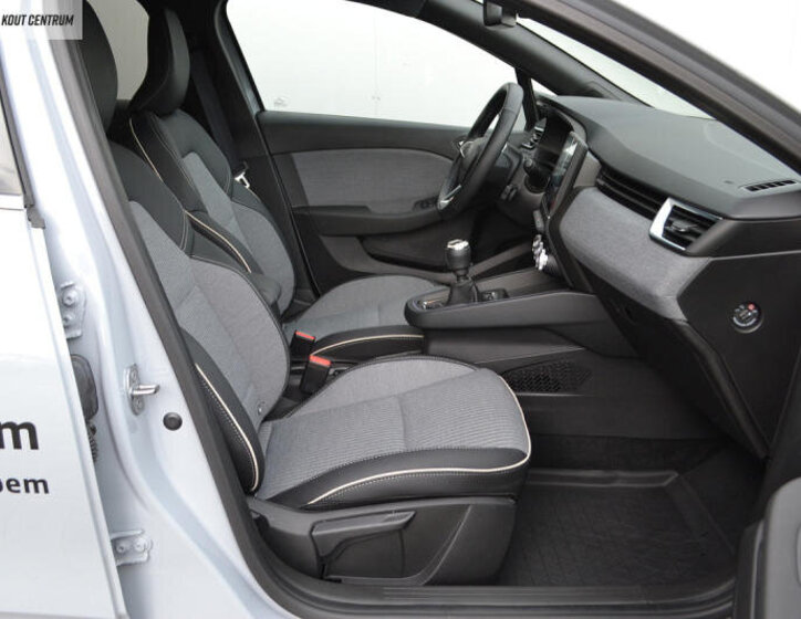 Renault Clio Hatchback 999,0 67 kw