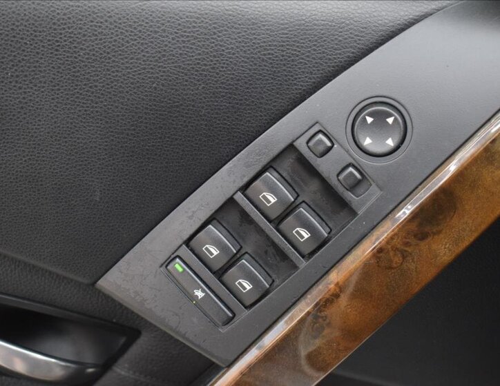 BMW Řada 5 Kombi 3,0 l 170 kw