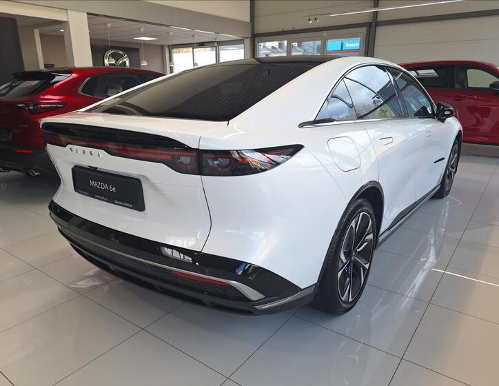 Mazda 6e 2