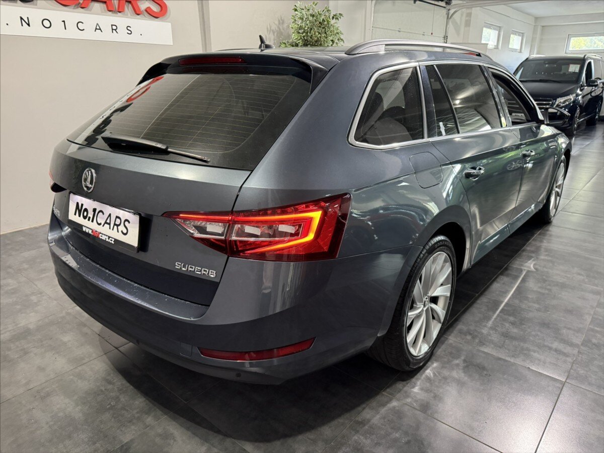 Škoda Superb