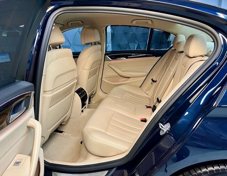 BMW Řada 5 Sedan / Limuzína 3,0 l 250 kw