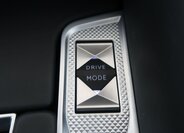 DS Automobiles DS9 Sedan / Limuzína 1,6 l 147 kw