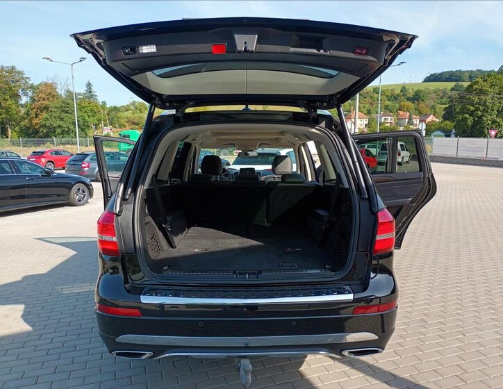 Mercedes-Benz GLS SUV / Terénní 3,0 l 190 kw